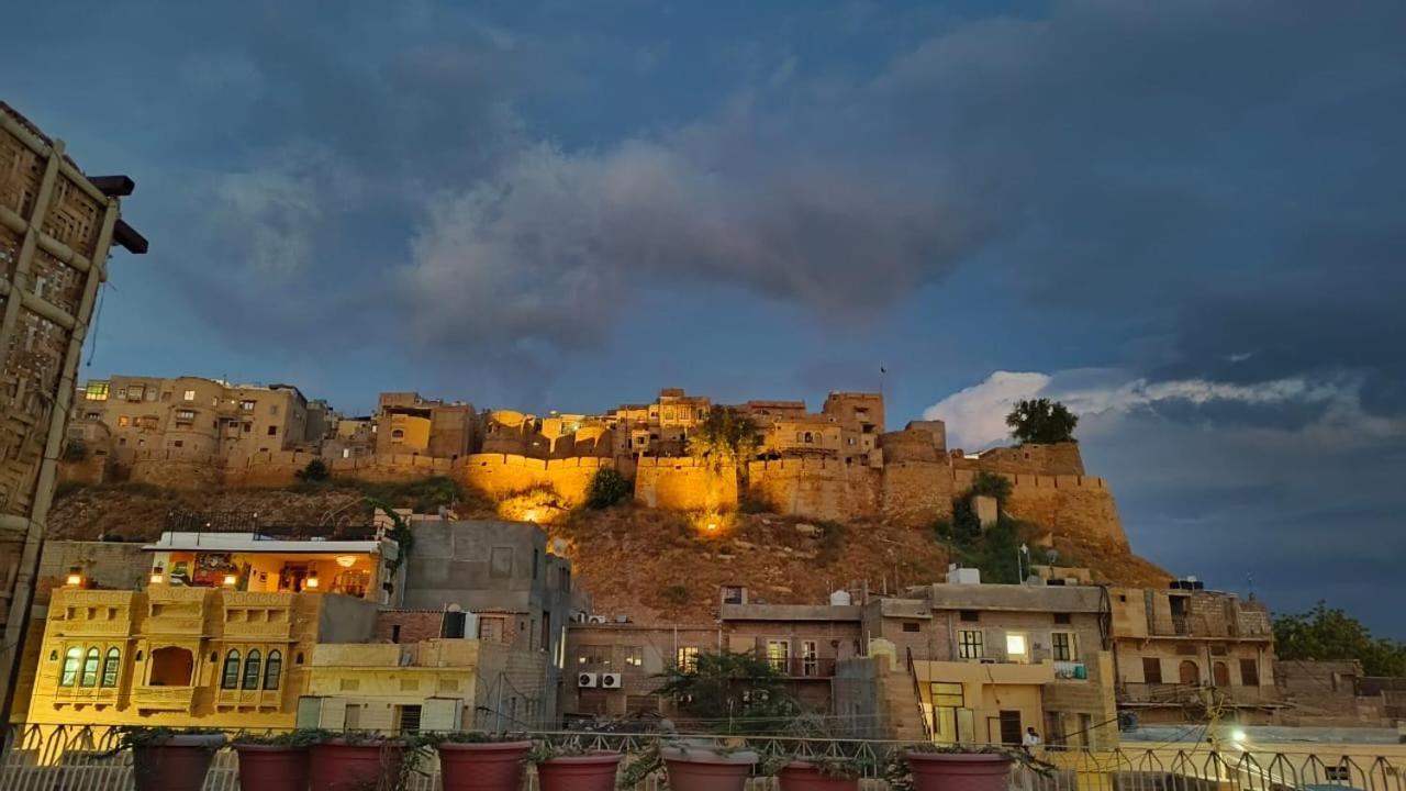 Mirvana Guest House & Camel Safari Jaisalmer Exteriör bild